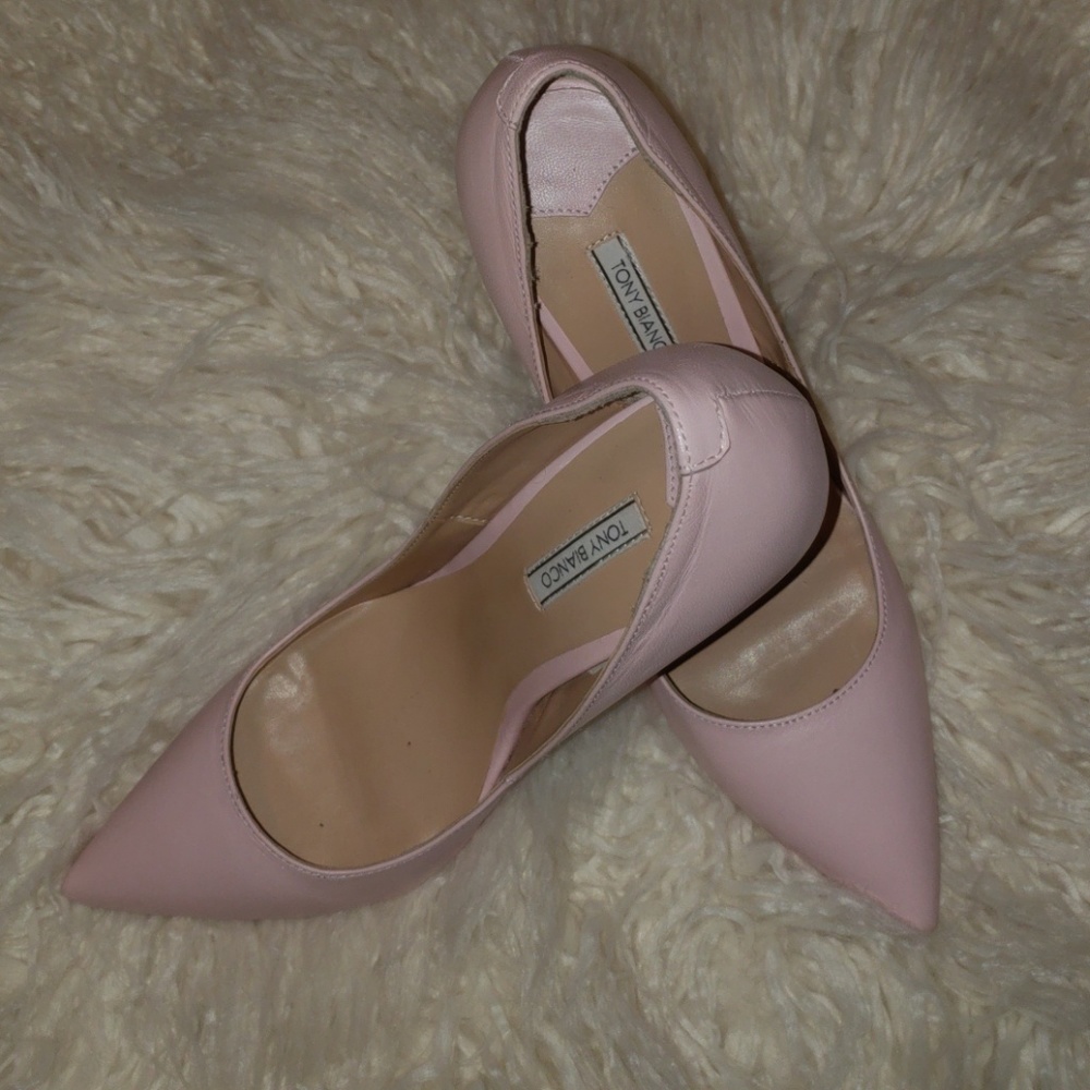 Shoes - Picture 5 of 6